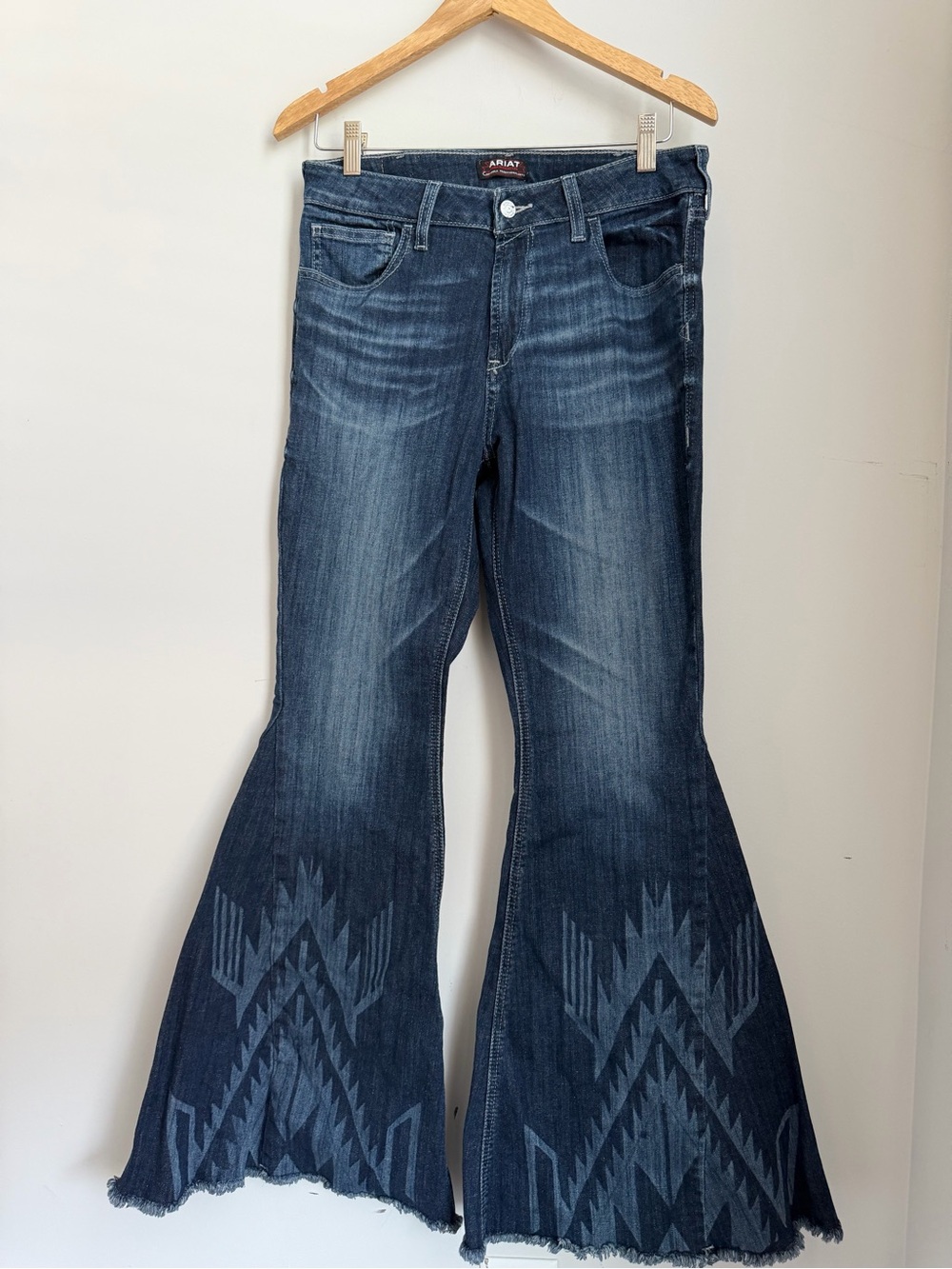 Ariat Jeans Womens 30R Blue Denim High Rise Flare Chimayo Aztec Cowgirl Western - Picture 2 of 11